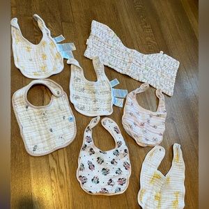 Set of 7 Muslin Cloth Bibs